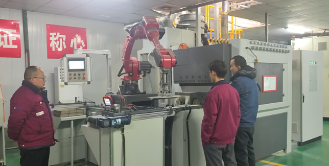 商丘喷砂机在模具清理中的专业应用